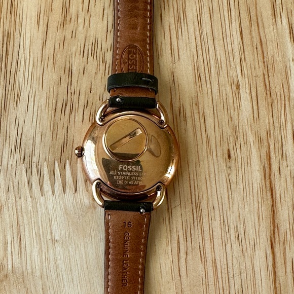 Fossil Tailor Leather Watch - Picture 7 of 7
